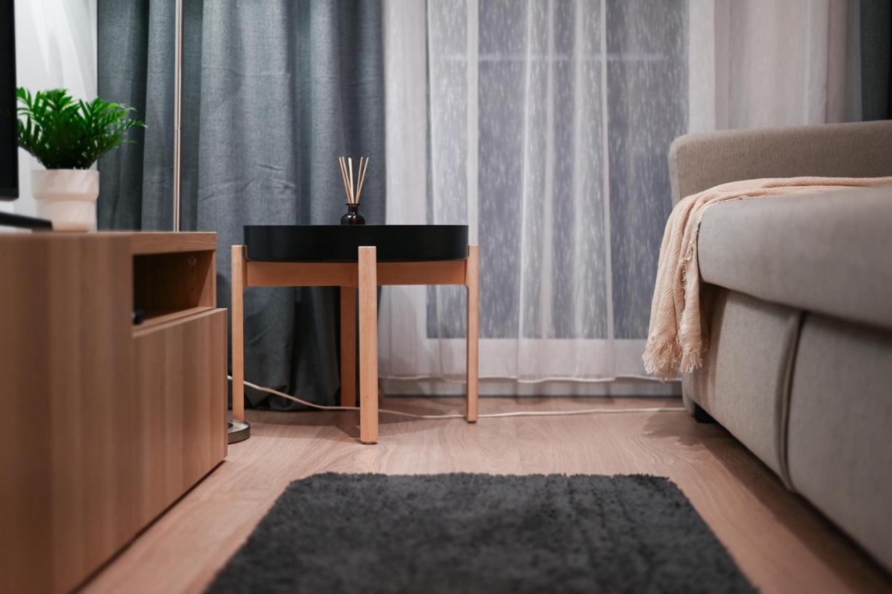 City Center Apartment - Modern & Elegant Bratislava Eksteriør bilde
