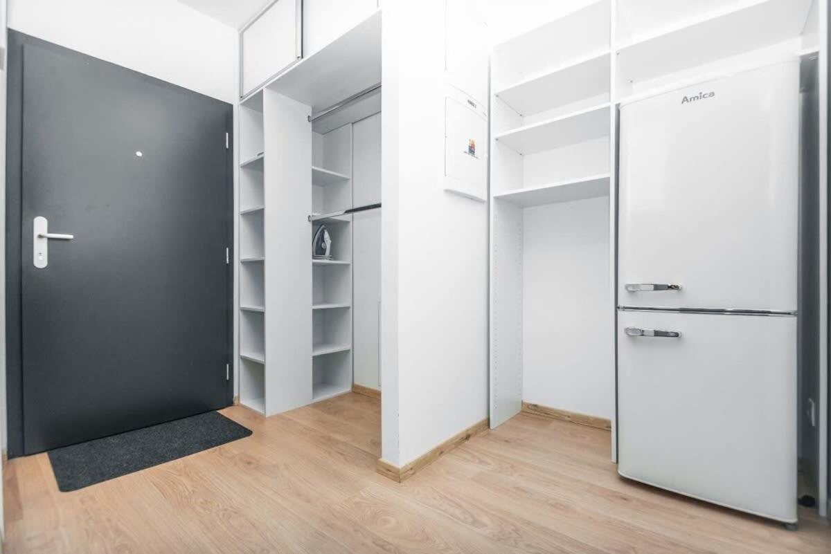 City Center Apartment - Modern & Elegant Bratislava Eksteriør bilde